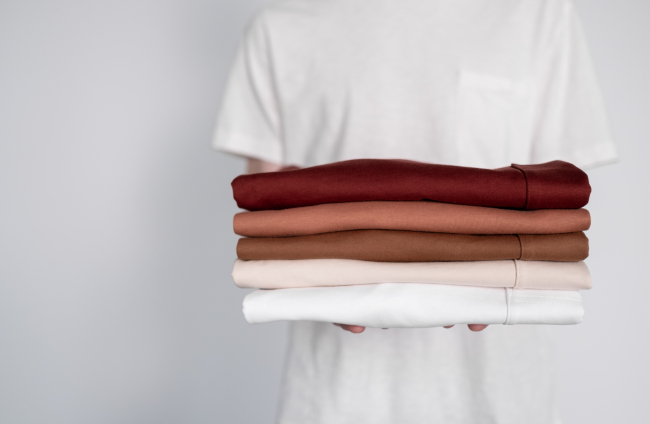 como doblar ropa de deporte con el método KONMARI 