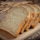 Esta nueva opción de pan de molde ofrece a los consumidores una alternativa más saludable y natural sin sacrificar el sabor y la textura que tanto disfrutan.