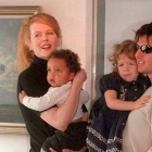 Nicole Kidman y Tom Cruise con sus hijos Connor e Isabella cuando eran pequeños.