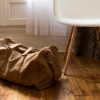 Ni Lidl ni Carrefour: Alcampo tiene la bolsa de viaje por menos de 9 euros más práctica para no facturar maleta